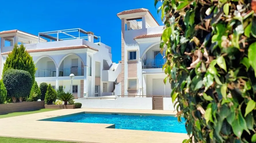 2 bedrooms bungalow for sale, Ciudad Quesada, Spain No. 984 № 25