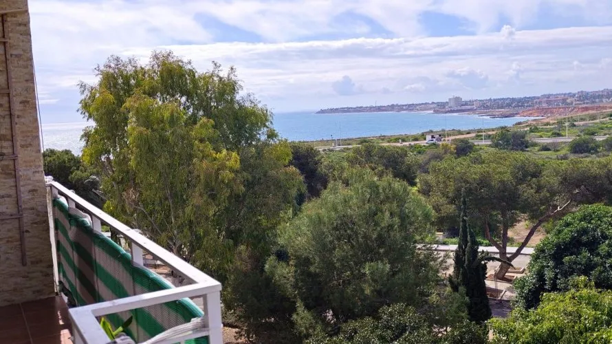 2 bedrooms apartment for sale, Torrevieja, Spain No. 1265 № 2