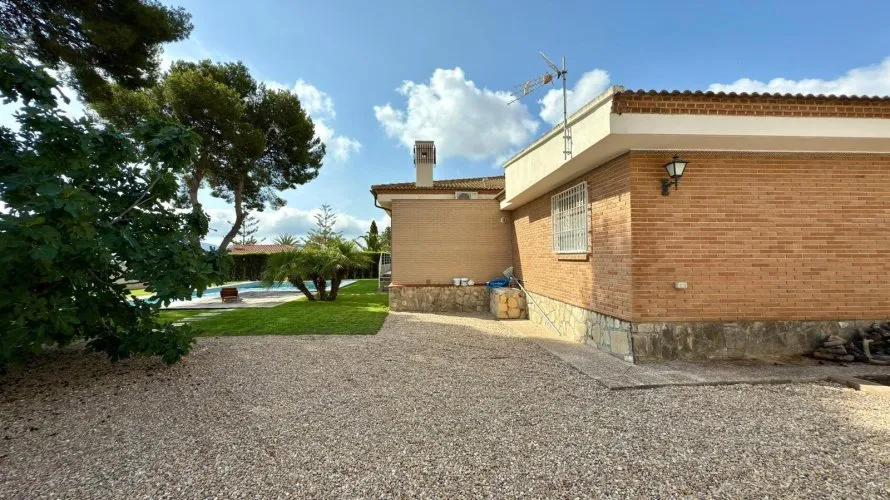 3 bedrooms villa for sale , La Nucia, Spain No. 630 № 6