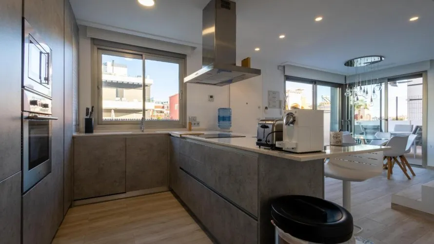 4 bedrooms apartment for sale, La Florida, Spain No. 1267 № 3