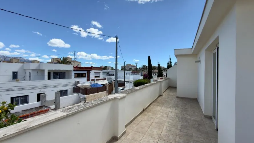 4 bedrooms house for sale, Albir, Spain No. 1369 № 24