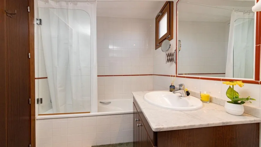 2 bedrooms apartment for sale, Torrevieja, Spain No. 939 № 2