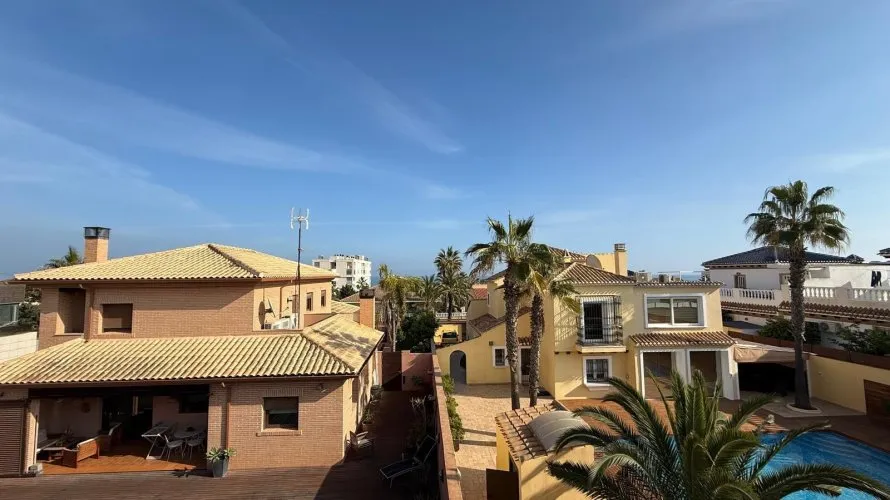 3 bedrooms house for sale, Torrevieja, Spain No. 1288 № 19