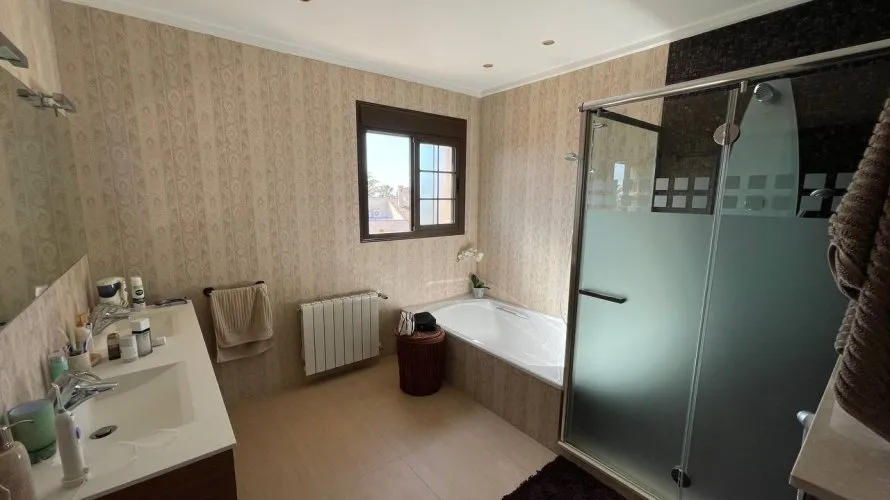 4 bedrooms apartment for sale, Ciudad Quesada, Spain No. 653 № 17