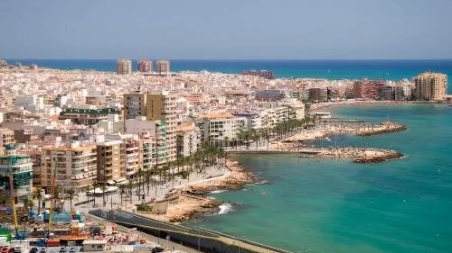 3 bedrooms villa for sale, Torrevieja, Spain No. 805 № 11