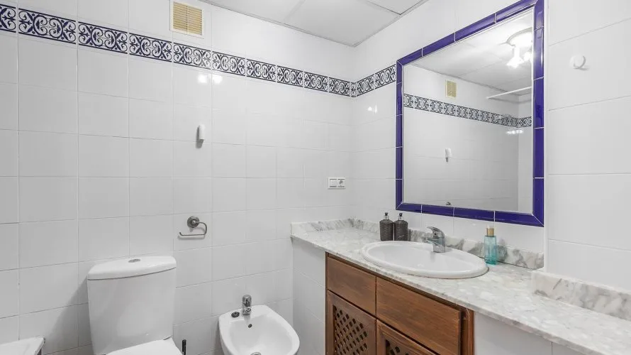 2 bedrooms apartment for sale , Torrevieja, Spain No. 1301 № 18