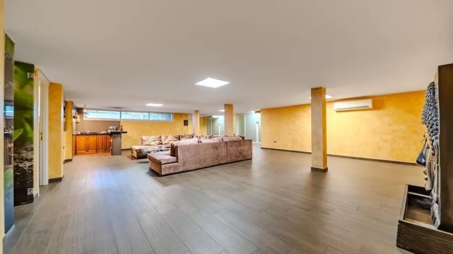 5 bedrooms villa for sale, Torrevieja, Spain No. 1098 № 21