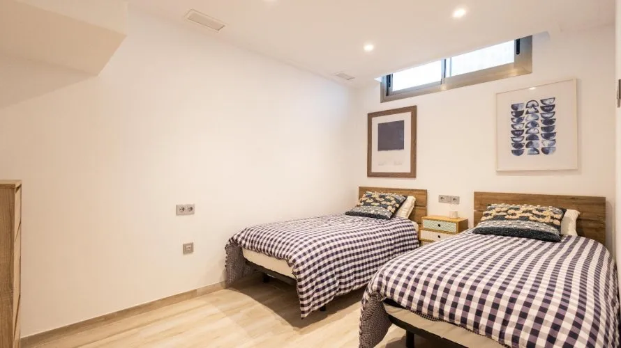 4 bedrooms apartment for sale, La Florida, Spain No. 1267 № 7