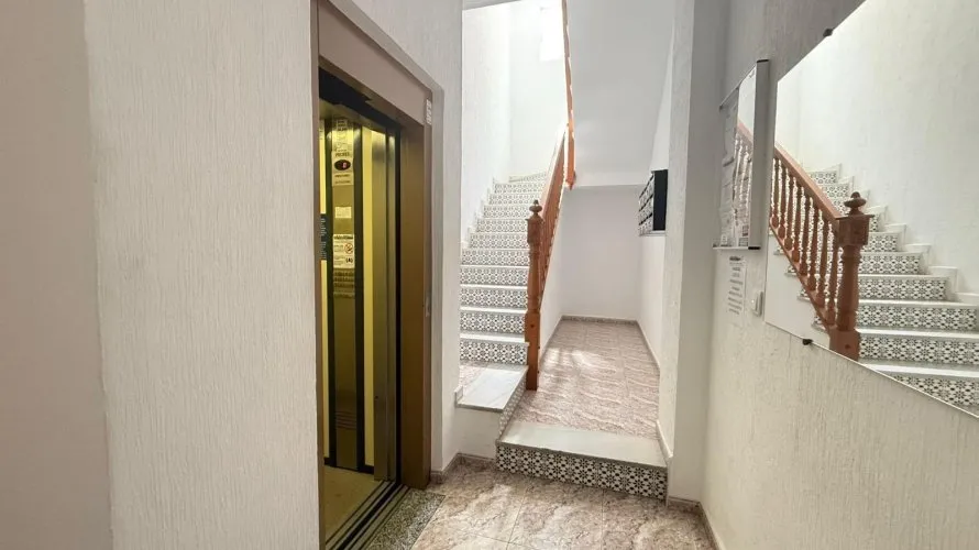 2 bedrooms penthouse for sale , Torrevieja, Spain No. 1351 № 20