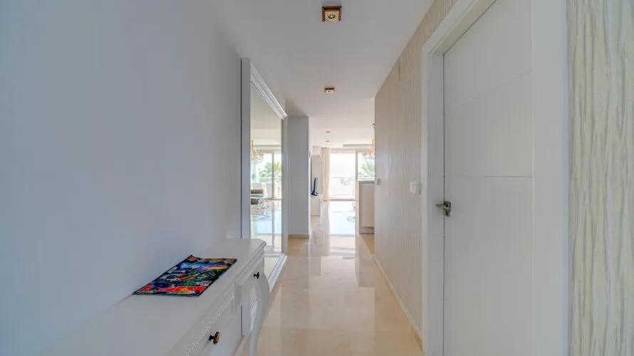 2 bedrooms apartment for sale, Villajoyosa, Spain No. 810 № 16