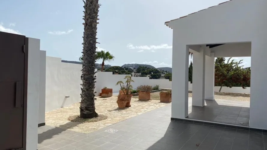 4 bedrooms villa for sale, Moraira, Spain No. 1112 № 11