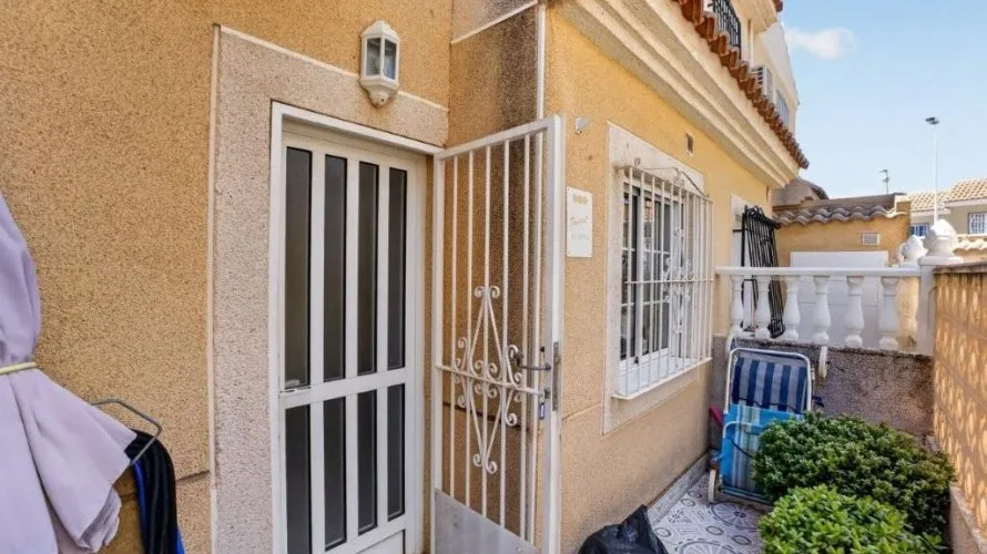 2 bedrooms house for sale , Torrevieja, Spain No. 1358 № 12