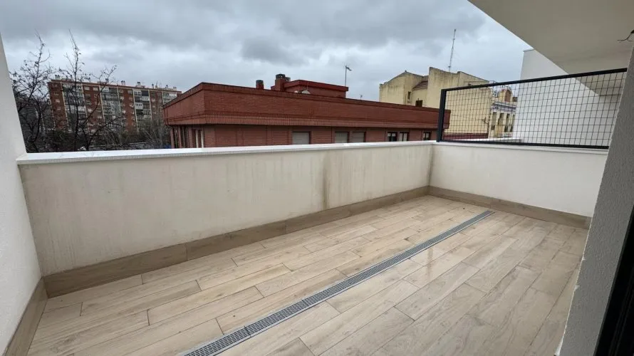 2 bedrooms penthouse for sale, Madrid, Spain No. 1066 № 4