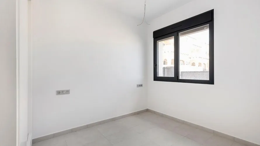 3 bedrooms villa for sale, La Florida, Spain No. 1336 № 5