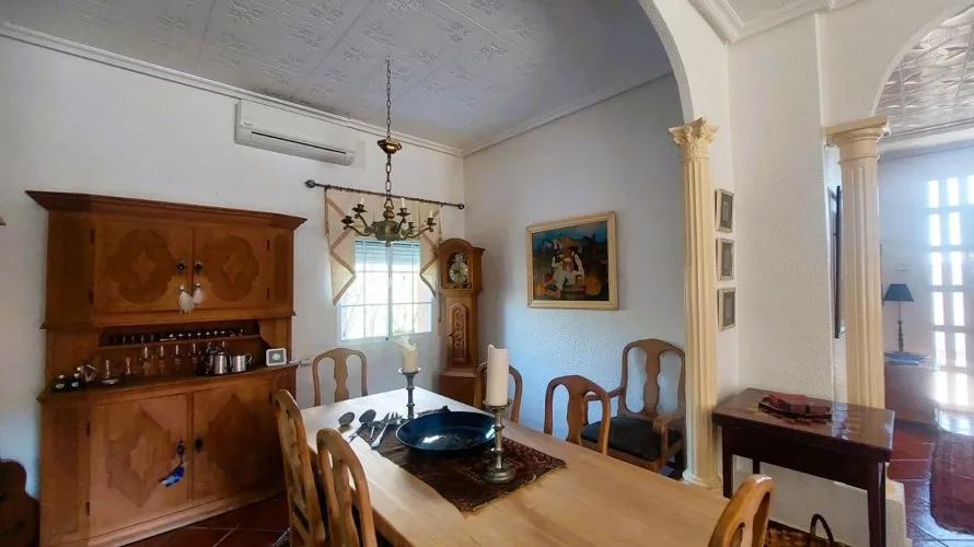 5 bedrooms house for sale, La Marina, Spain No. 1424 № 24