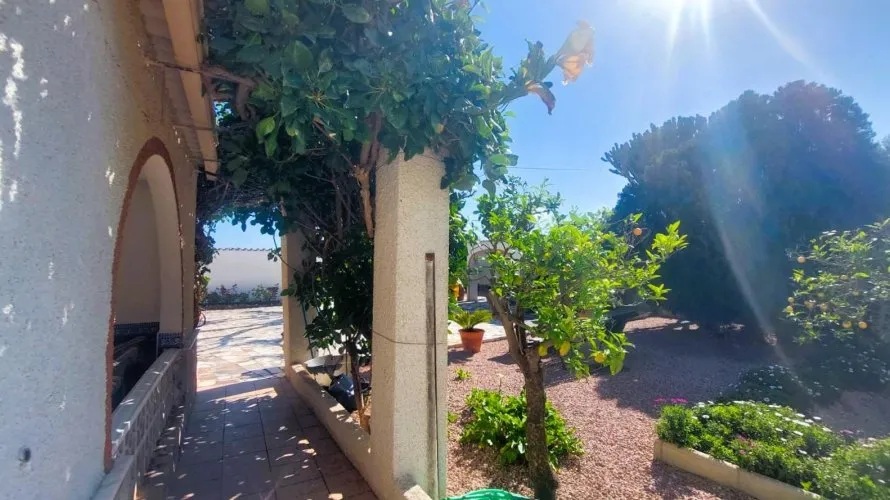 5 bedrooms house for sale, La Marina, Spain No. 1424 № 4