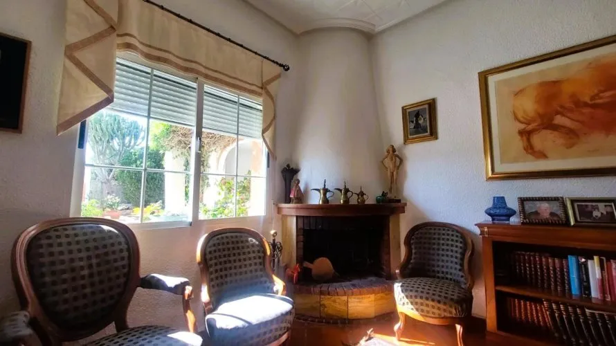 5 bedrooms house for sale, La Marina, Spain No. 1424 № 26