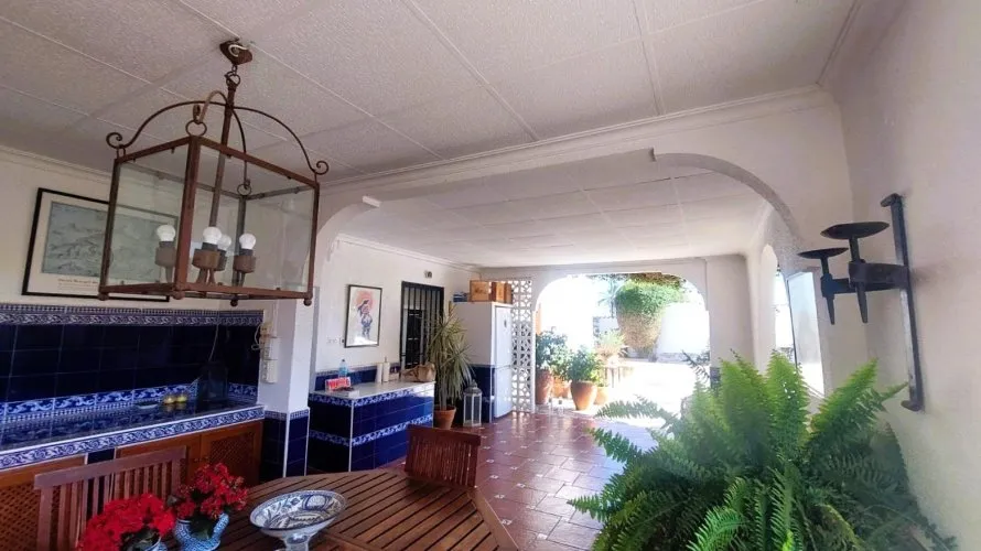 5 bedrooms house for sale, La Marina, Spain No. 1424 № 12