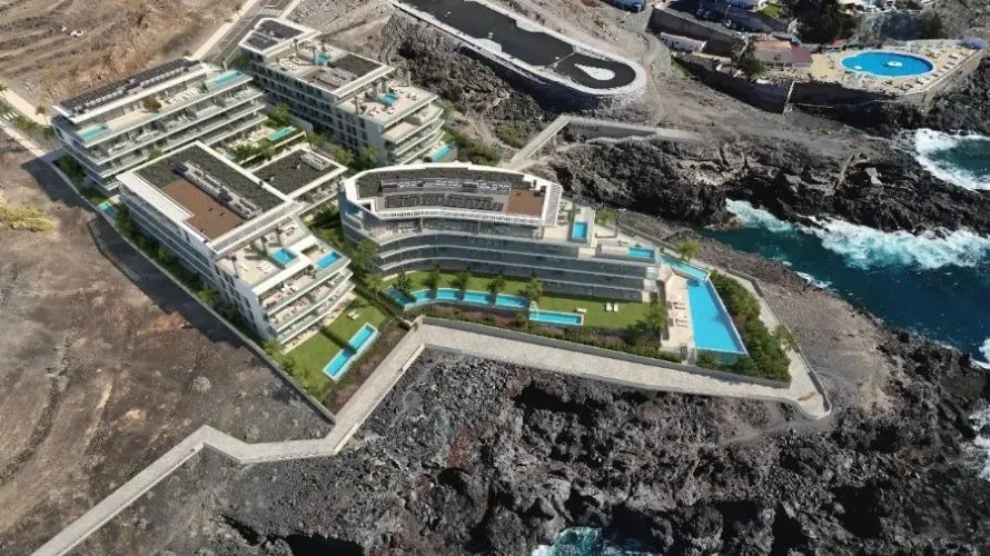 2 bedrooms apartment for sale, Santa Cruz de Tenerife, Spain No. 1437 № 1