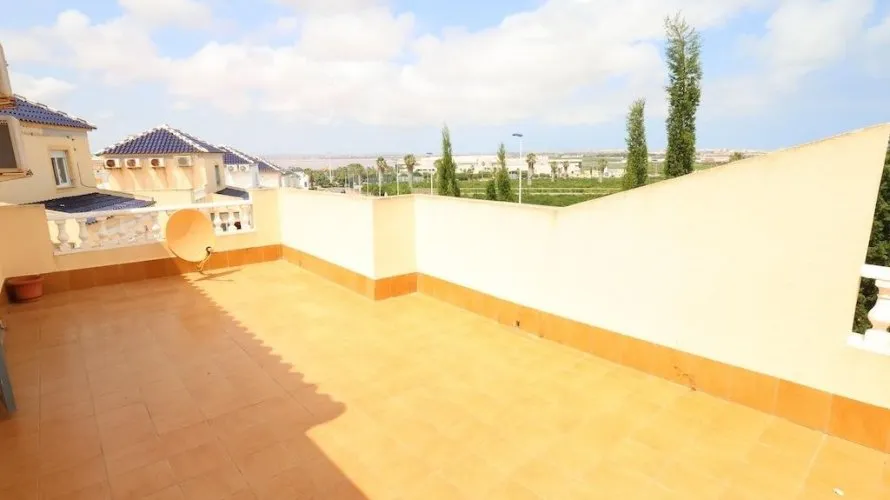 3 bedrooms house for sale, Los Balcones, Spain No. 1490 № 3