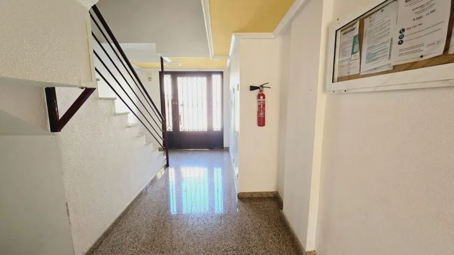 1 bedroom apartment for sale, Nueva Torrevieja, Spain No. 1599 № 2