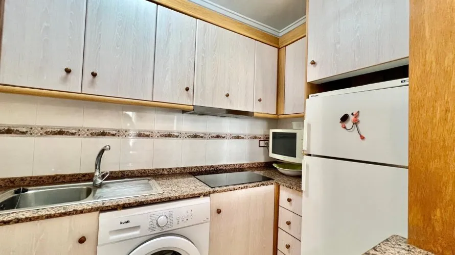 2 bedrooms apartment for sale, Torrevieja, Spain No. 1586 № 5