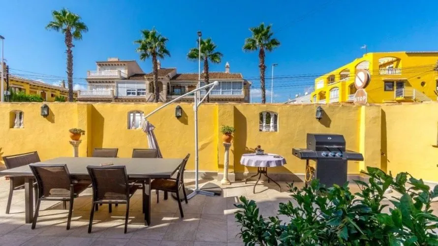 1 bedroom bungalow for sale, Torrevieja, Spain No. 1590 № 15