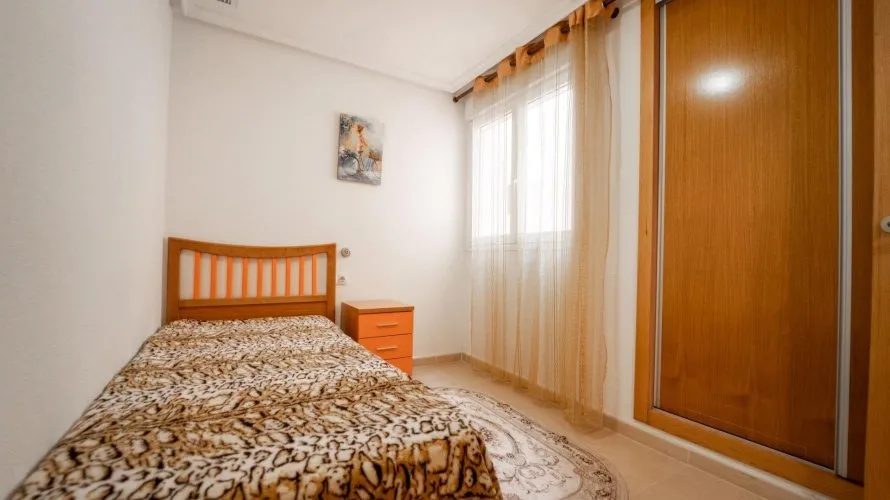 2 bedrooms apartment for sale, Torrevieja, Spain No. 1547 № 9