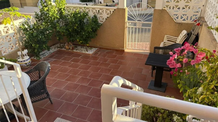 2 bedrooms house for sale, Alicante, Spain No. 1566 № 22