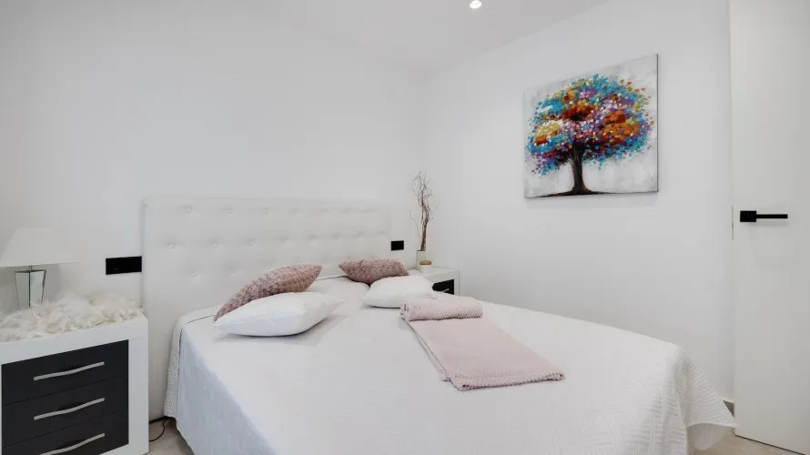 3 bedrooms apartment for sale, Torrevieja, Spain No. 1484 № 7