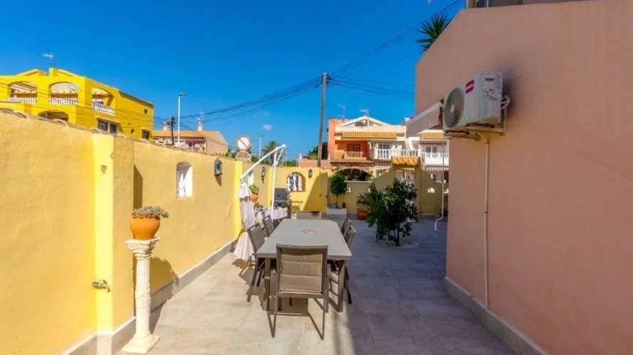 1 bedroom bungalow for sale, Torrevieja, Spain No. 1590 № 16