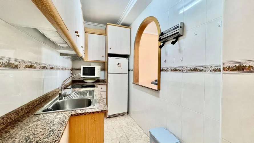 2 bedrooms apartment for sale, Torrevieja, Spain No. 1586 № 2