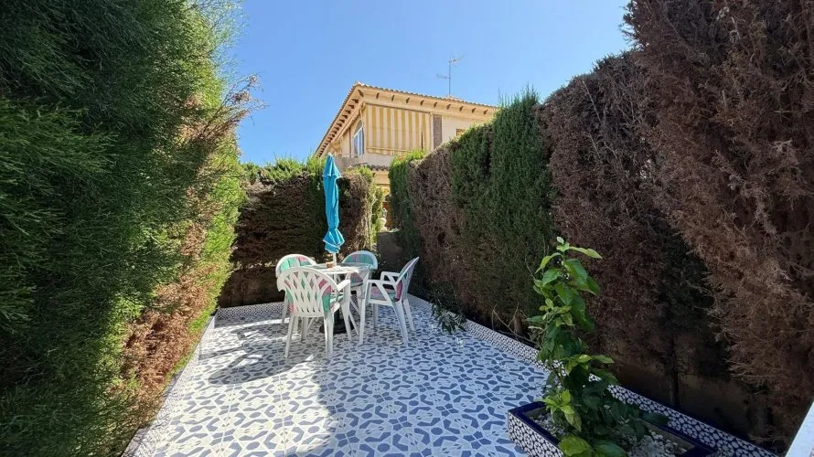 2 bedrooms bungalow for sale, Torrevieja, Spain No. 1690 № 24