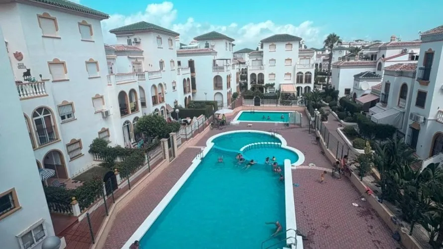 1 bedroom apartment for sale, Torrevieja, Spain No. 1689 № 21