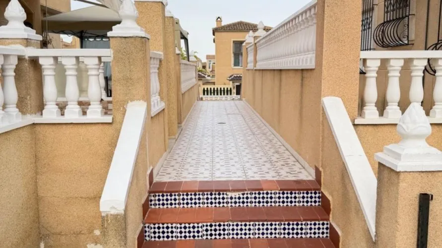 2 bedrooms apartment for sale, Torrevieja, Spain No. 1651 № 15