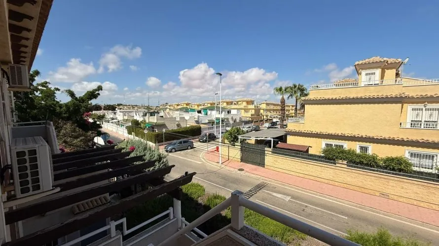 2 bedrooms bungalow for sale, Torrevieja, Spain No. 1690 № 23