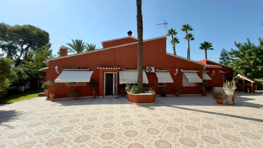 5 bedrooms villa for sale, Benidorm, Spain No. 1679 № 11