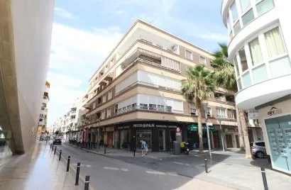 3 bedrooms penthouse for sale, Torrevieja, Spain No. 1688