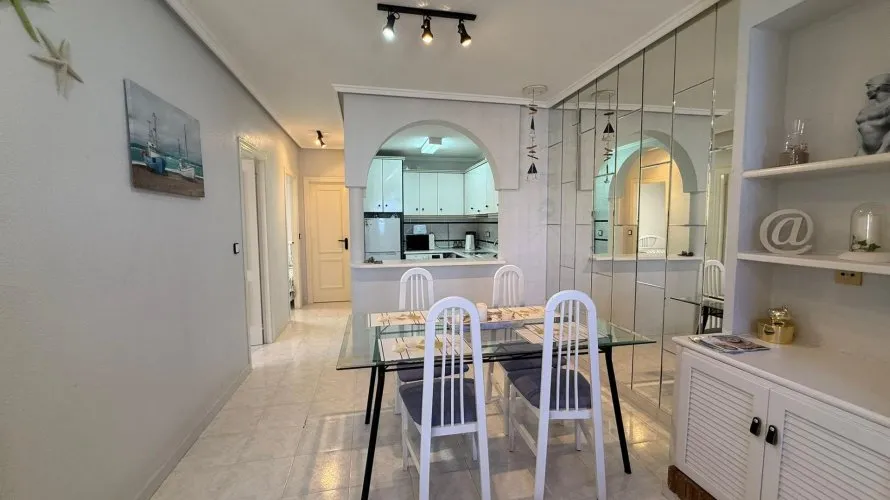 2 bedrooms bungalow for sale, Torrevieja, Spain No. 1690 № 10