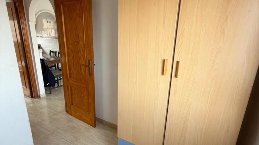 2 bedrooms apartment for sale, Torrevieja, Spain No. 1651 № 1