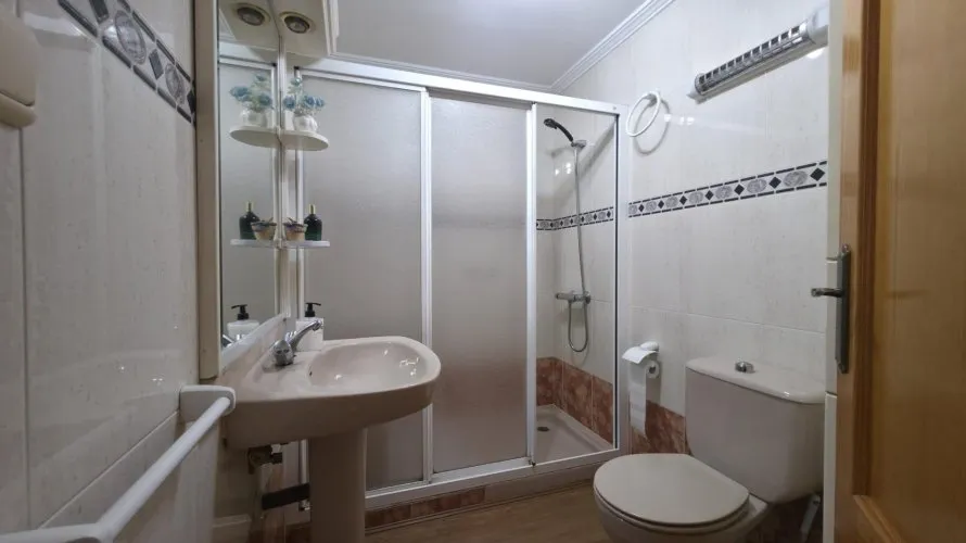 3 bedrooms apartment for sale, Torrevieja, Spain No. 1646 № 17