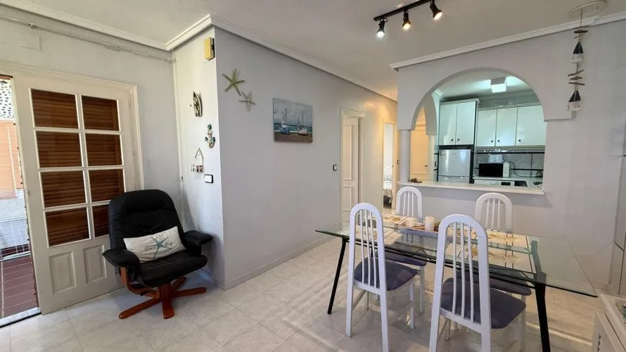 2 bedrooms bungalow for sale, Torrevieja, Spain No. 1690 № 11