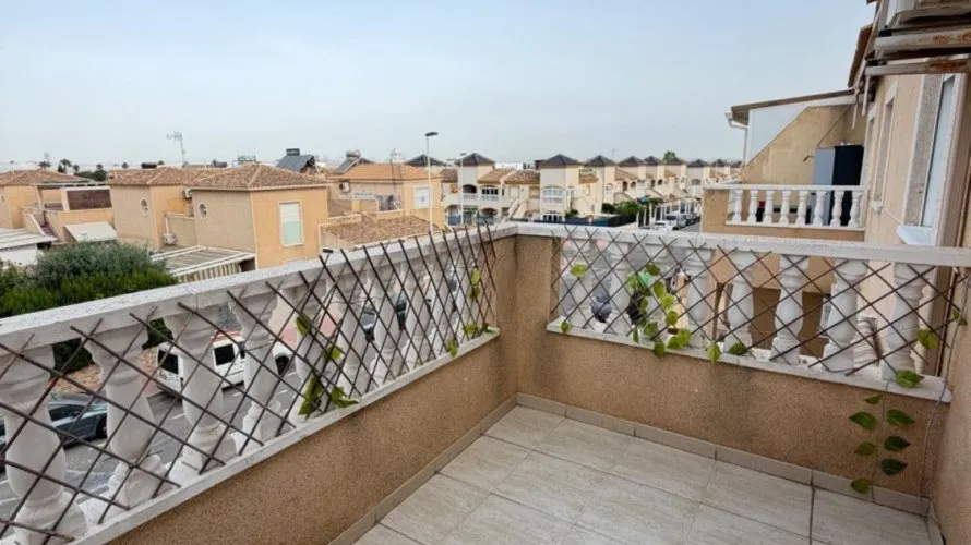 2 bedrooms apartment for sale, Torrevieja, Spain No. 1651 № 11