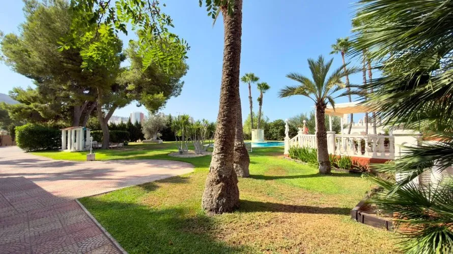 5 bedrooms villa for sale, Benidorm, Spain No. 1679 № 8
