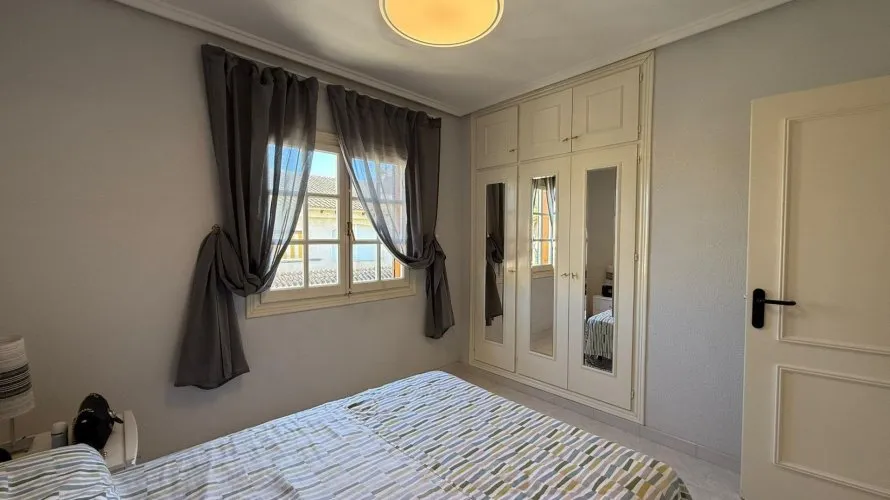 2 bedrooms bungalow for sale, Torrevieja, Spain No. 1690 № 25