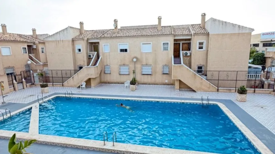 2 bedrooms apartment for sale, Torrevieja, Spain No. 1651 № 7