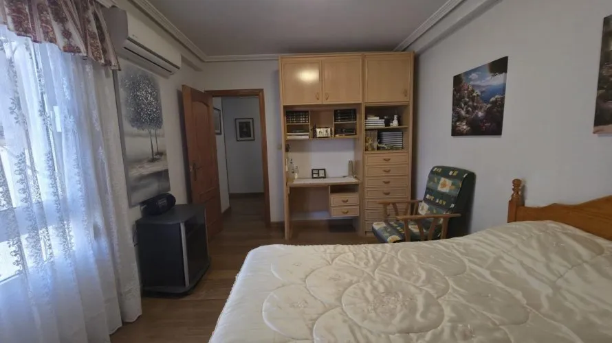 3 bedrooms apartment for sale, Torrevieja, Spain No. 1646 № 26