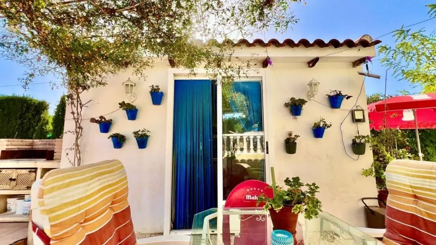 3 bedrooms villa for sale, Daya Vieja, Spain No. 1713