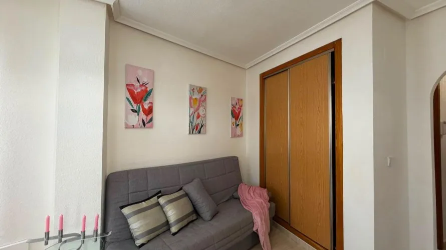 40m² apartment for sale, Torrevieja, Spain No. 1743 № 12