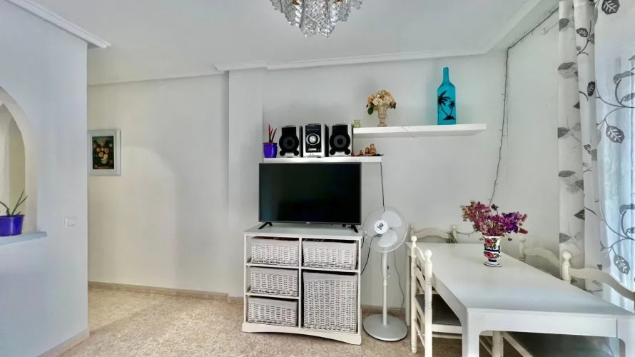 1 bedroom apartment for sale, Torrevieja, Spain No. 1756 № 10